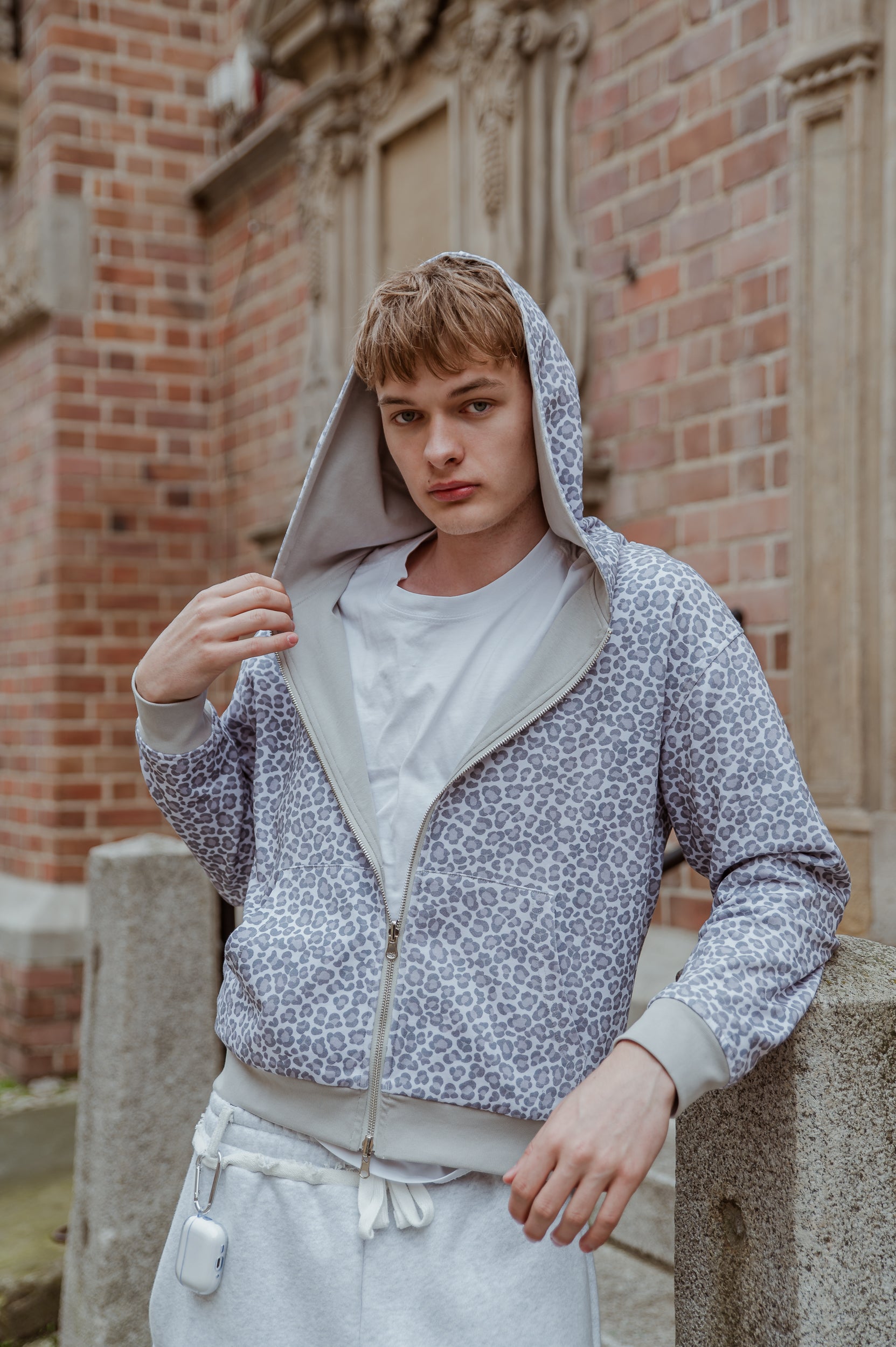 LEO REVERSIBLE ZIP HOODIE